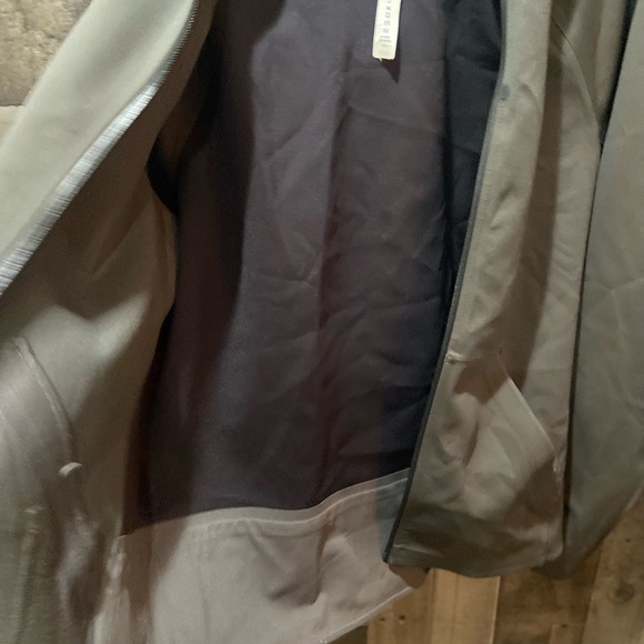 Men Full Zip - Lulemon Jacket - Picture 12 of 13